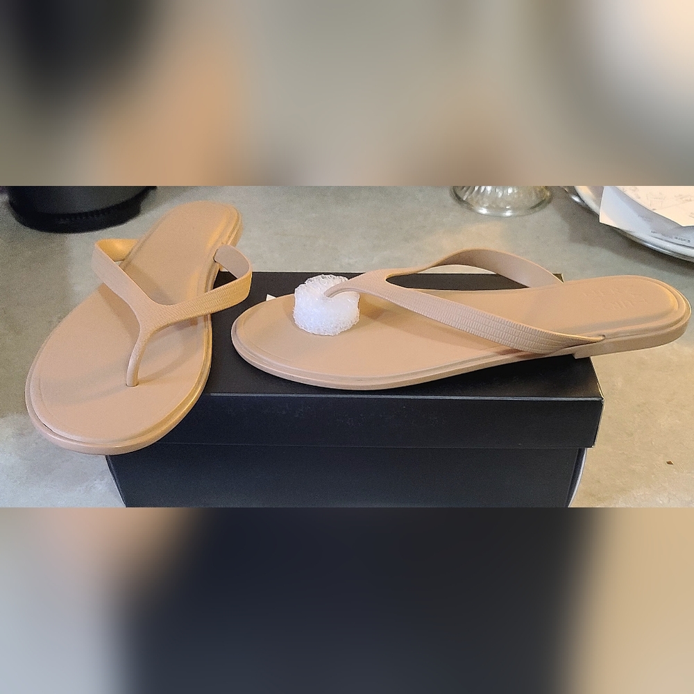 Sz 11 Naturalizer Leather Sandals